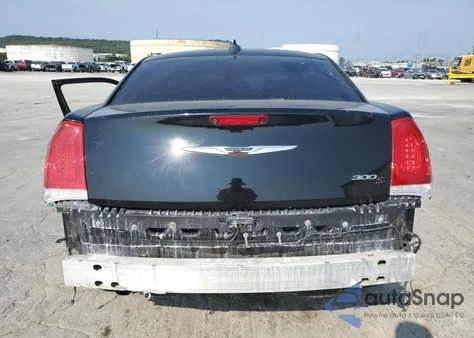 2017 Chrysler 300 S z USA, uszkodzony, nr VIN 2C3CCABG0HH663360